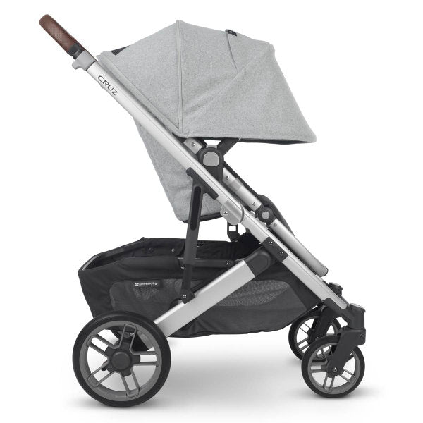  UPPAbaby Cruz V2 Sportwagen Stella Grey Brushed